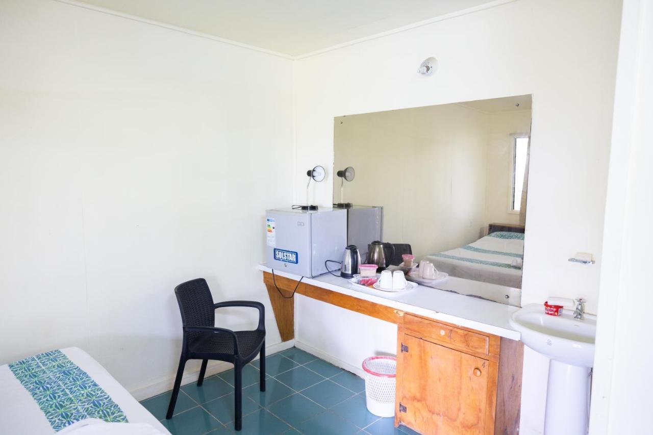 Karls Getaway Hotel And Tours Apia Exterior foto