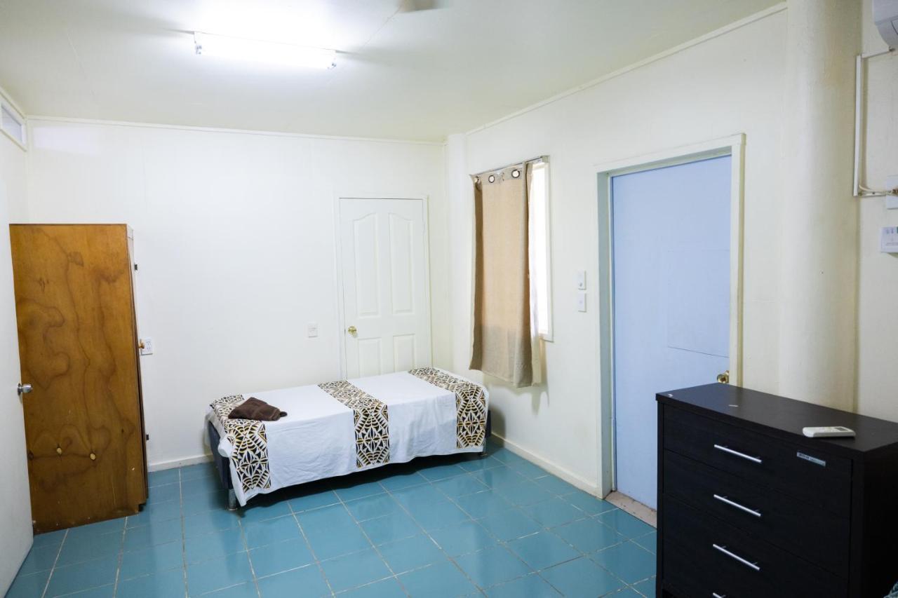 Karls Getaway Hotel And Tours Apia Exterior foto