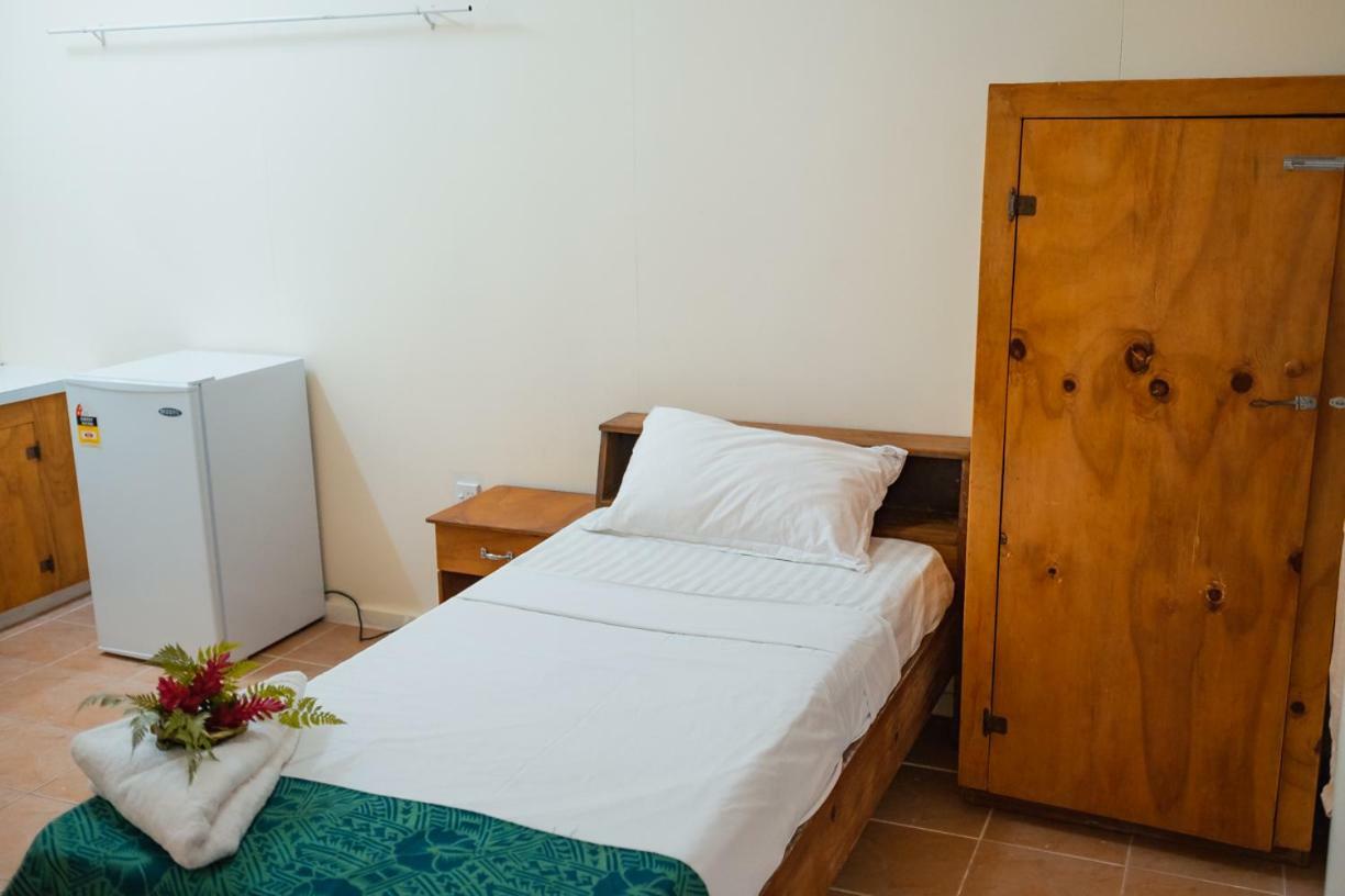 Karls Getaway Hotel And Tours Apia Exterior foto