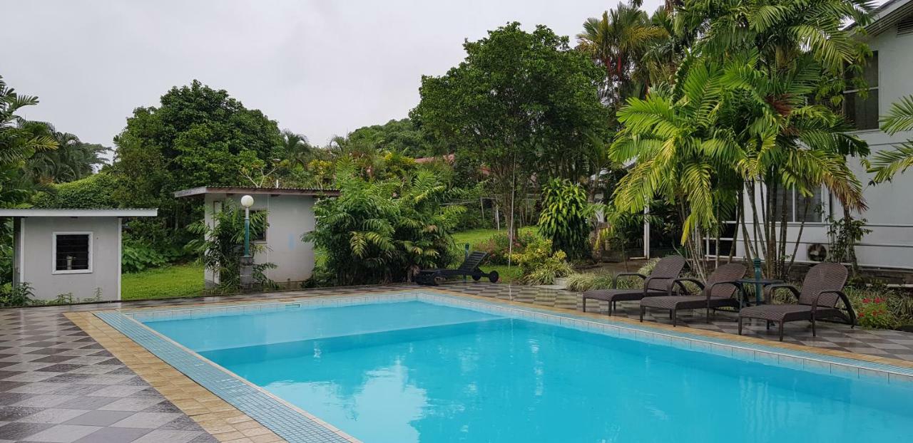 Karls Getaway Hotel And Tours Apia Exterior foto