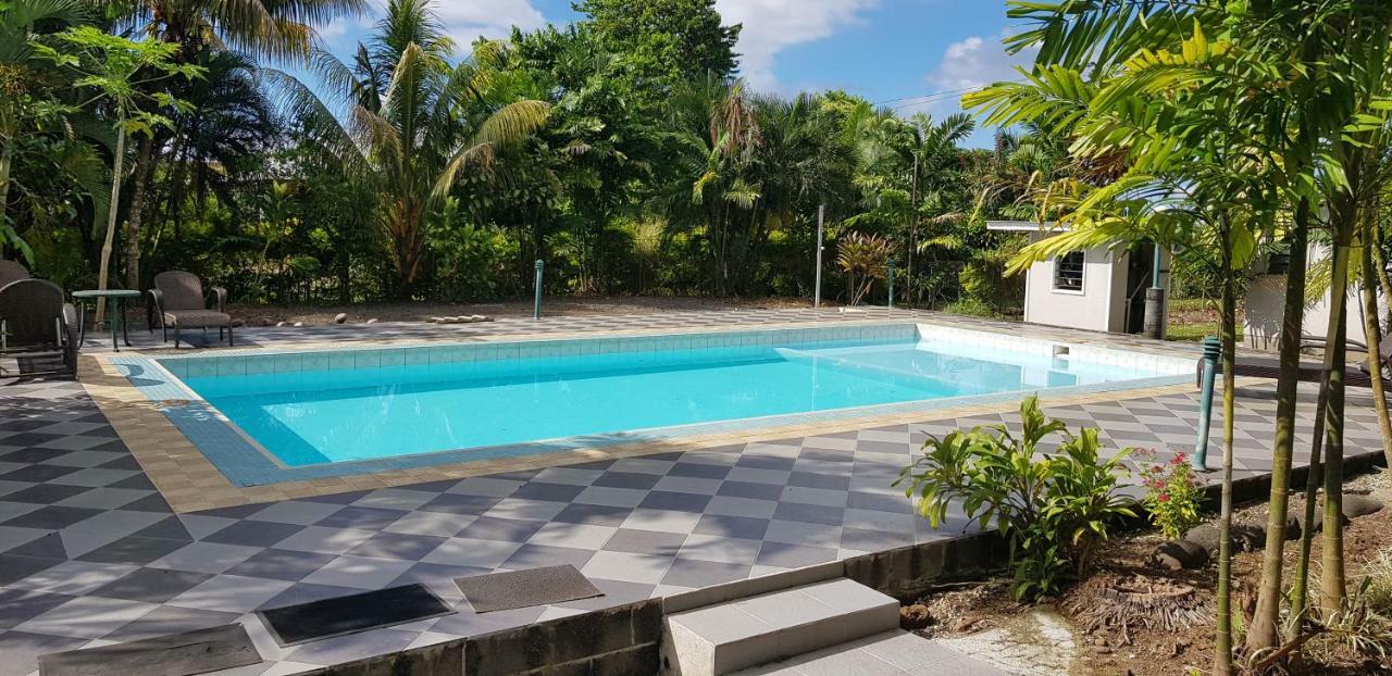 Karls Getaway Hotel And Tours Apia Exterior foto